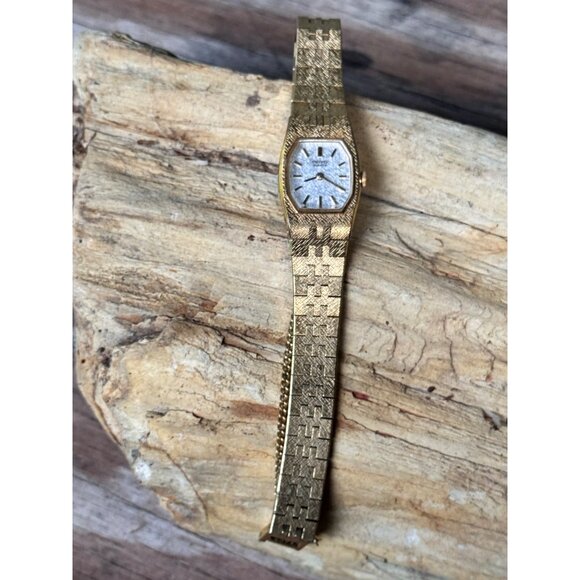 Vintage Seiko  1400-4480 R Womens Gold-Tone Quartz Watch With Textured Band Oval - Picture 9 of 9
